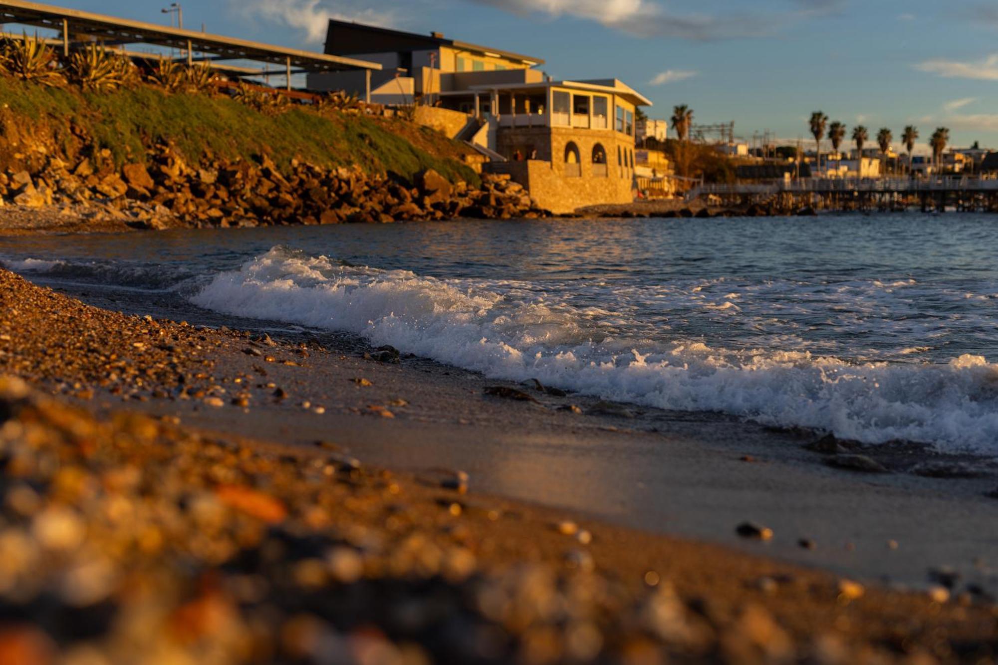 Le Suites Sul Mare Di Esterina チビタベッキア エクステリア 写真