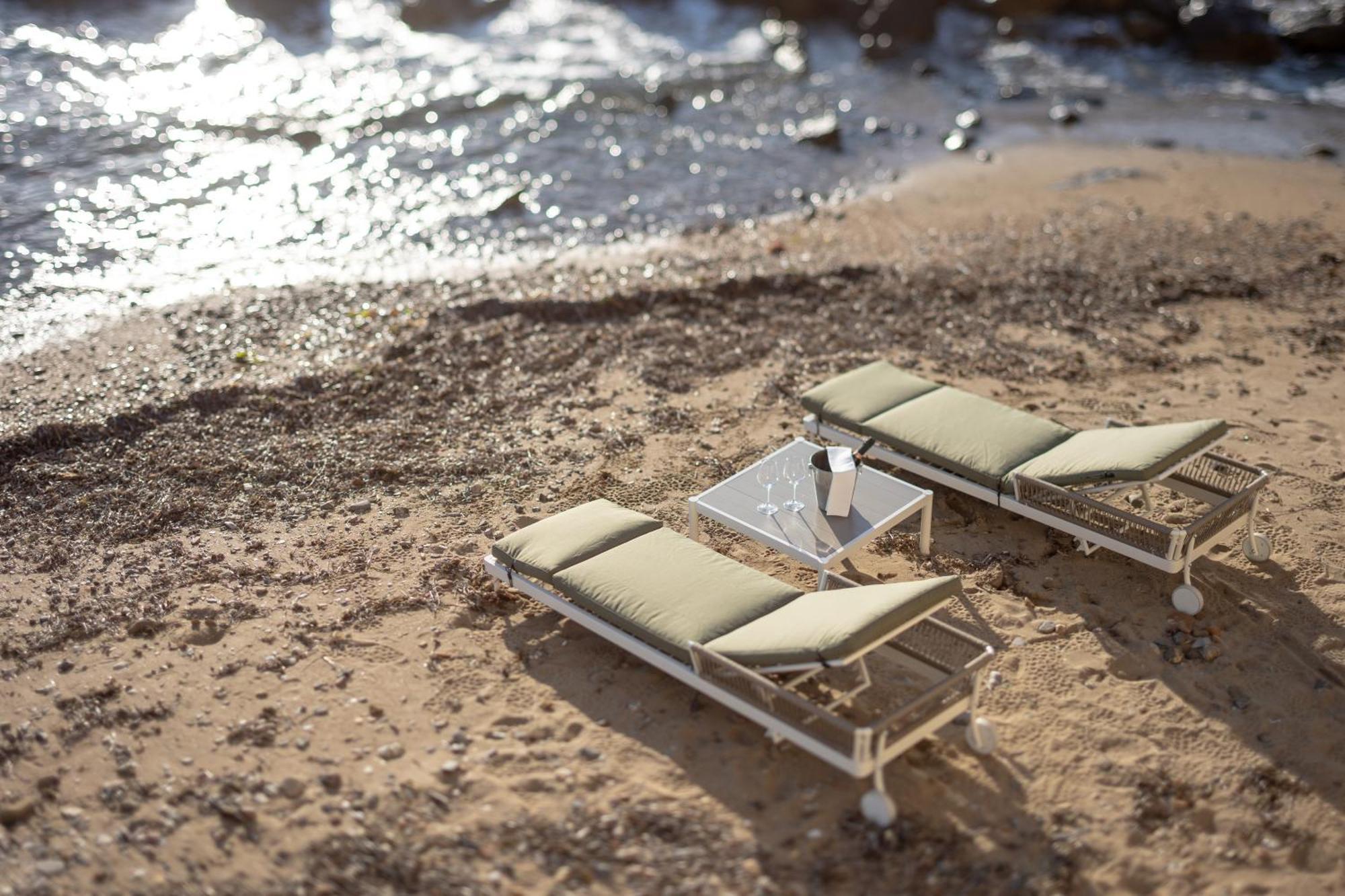 Le Suites Sul Mare Di Esterina チビタベッキア エクステリア 写真